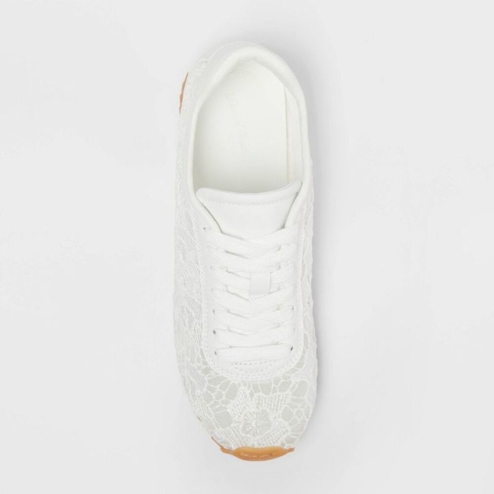 Universal Thread White Lace Sneakers NWT, 8 - Picture 3 of 4
